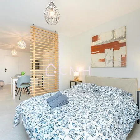Cosy Lounge A 10 Min De L'aeroport Cdg En France Apartment